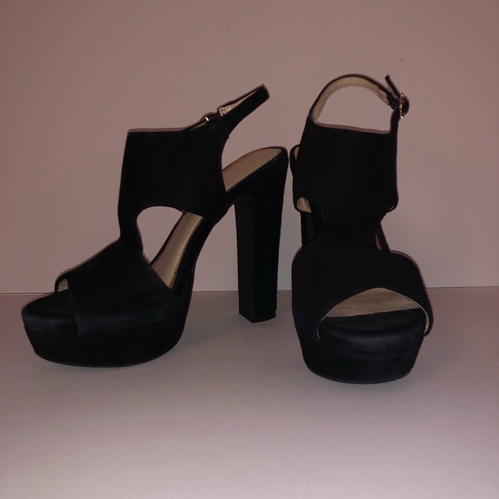 Jessica Simpson black heels size 7